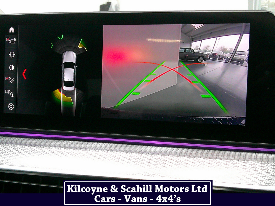 2019 BMW 5 Series - image 26