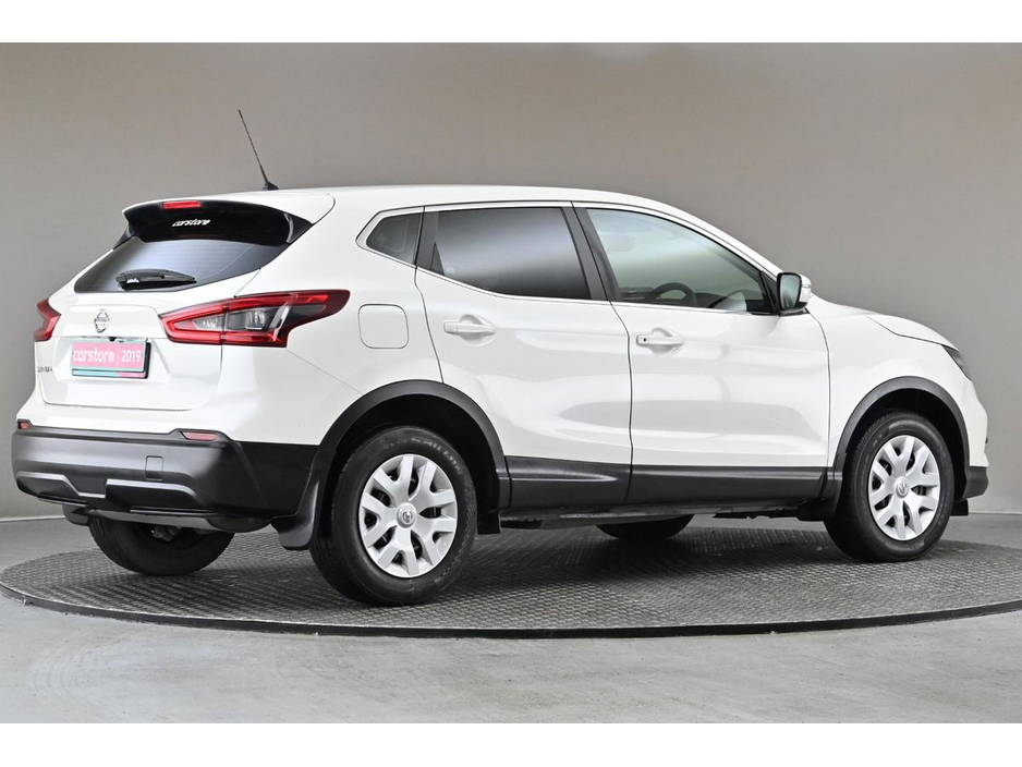 2019 Nissan Qashqai - image 10