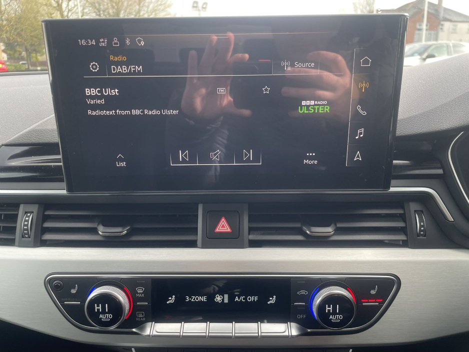 2020 Audi A4 - image 16