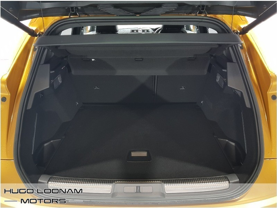 2022 DS Automobiles DS 7 - image 15