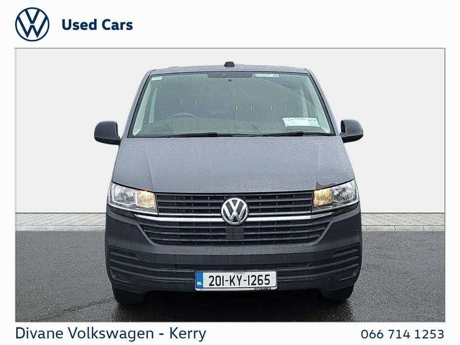 2020 Volkswagen Transporter - image 12