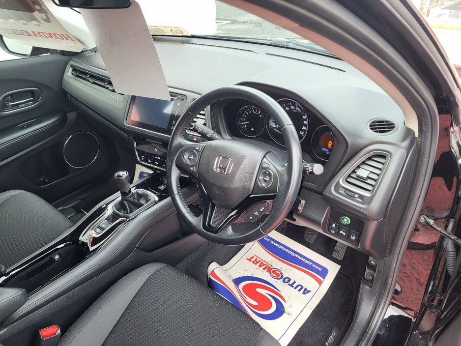 2021 Honda HR-V - image 4