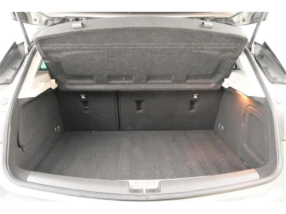 2018 Opel Astra - image 26