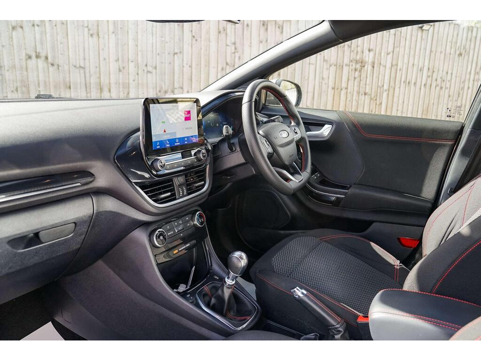 2021 Ford Puma - image 6