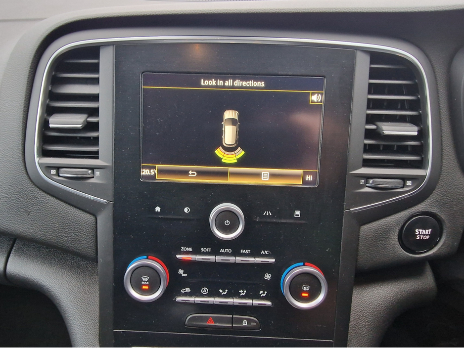 2017 Renault Megane LOW MILEAGE-1.2 DYNAMIQUE-HIGH SPEC €10,950