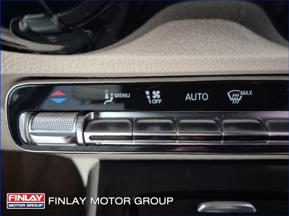 2020 Mercedes-Benz GLB - image 21