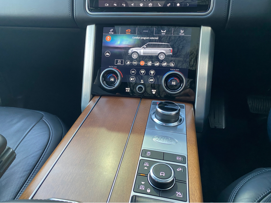 2020 Land Rover Range Rover RANGE ROVER P400e AUTOBIOGRAPHY €53,995
