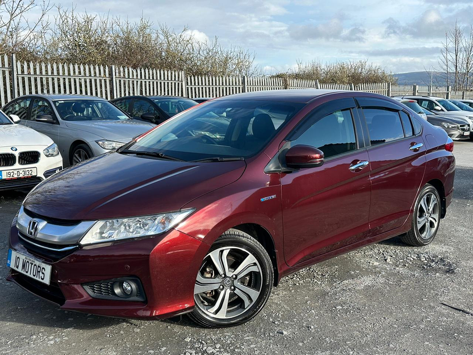 2015 Honda Grace - image 3