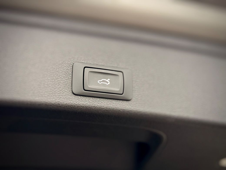 2021 Audi A4 - image 28