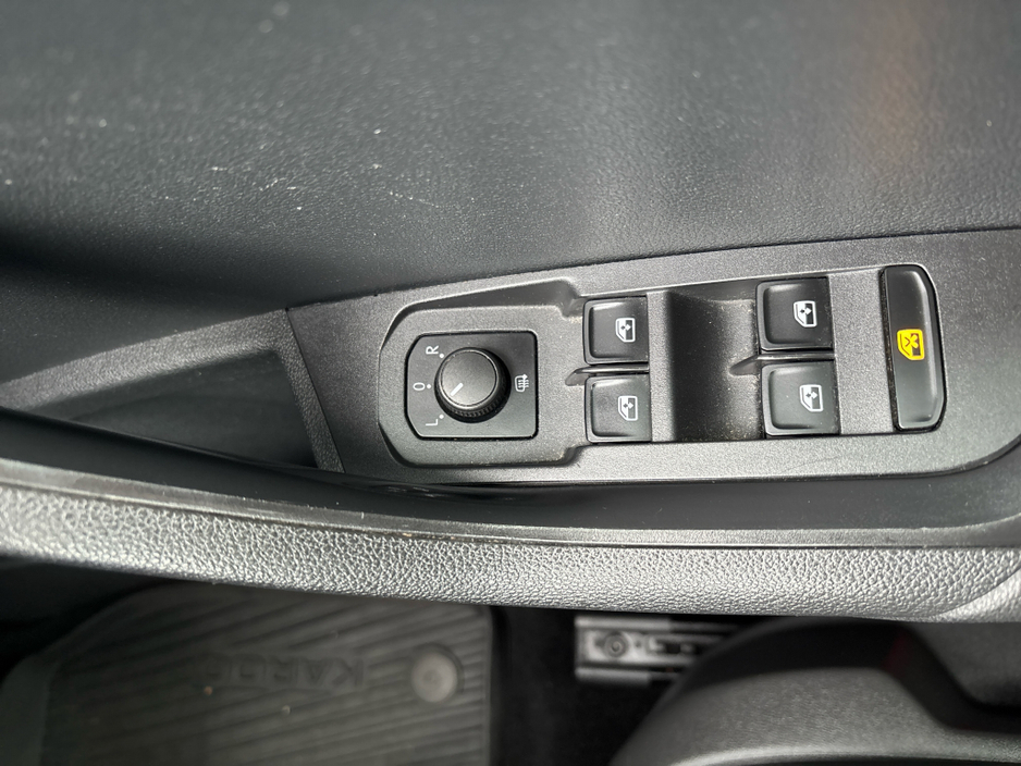 2019 Skoda Karoq 1.6TDI 115bhp Ambition €20,995