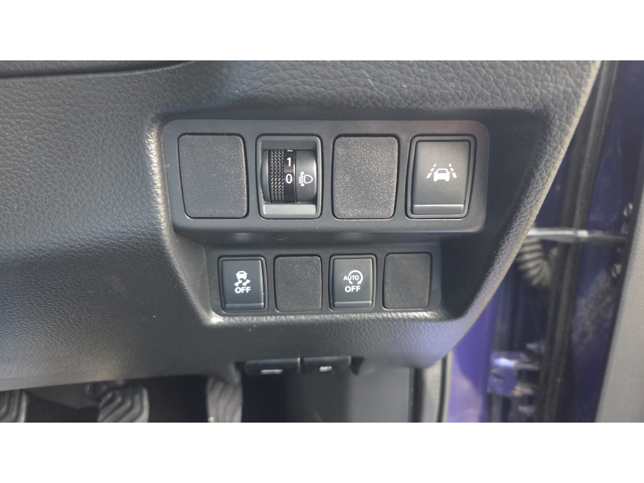 2017 Nissan Qashqai - image 15