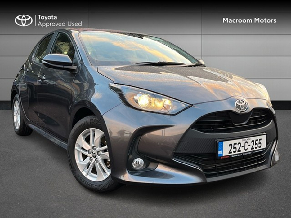 2025 Toyota Yaris FRESH SELECTION OF TRADE-INS YARIS HYBRID 1.5 LUNA €28,000