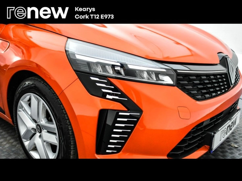 2025 Renault Clio - image 15