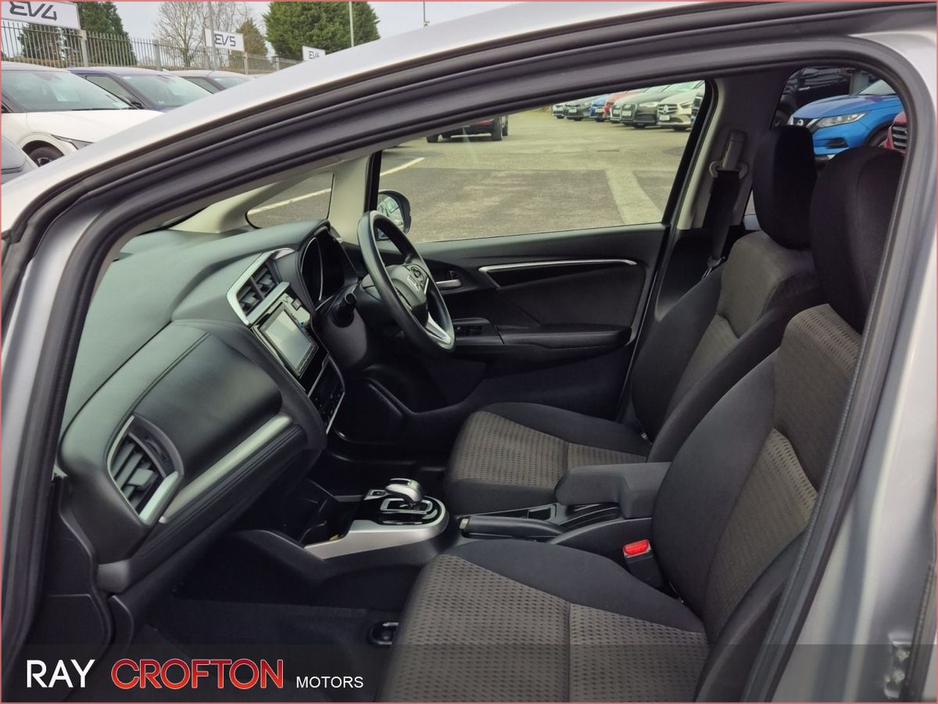 2017 Honda Fit FIT DAA-GP5 HYBRID 5DR AUTO