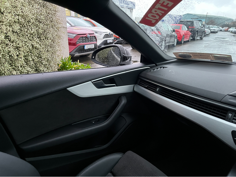 2019 Audi A5 S-LINE SPORTBACK 40 TFSI 190BHP //PANORAMIC GLASS ROOF//SAT NAV//CARPLAY//HEATED SEATS// €27,950