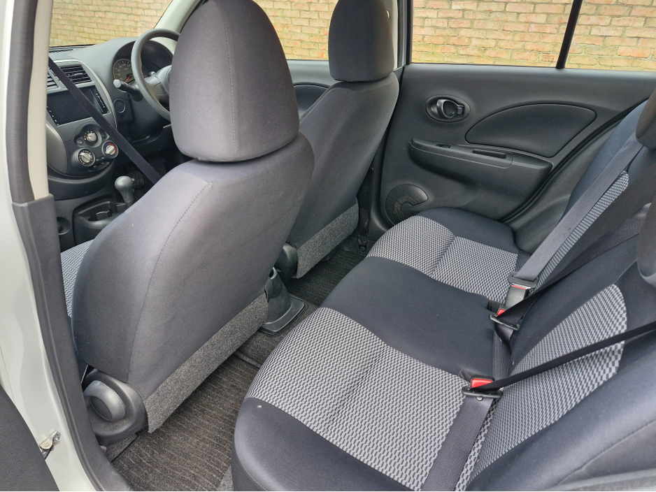 2015 Nissan March Automatic €7,995