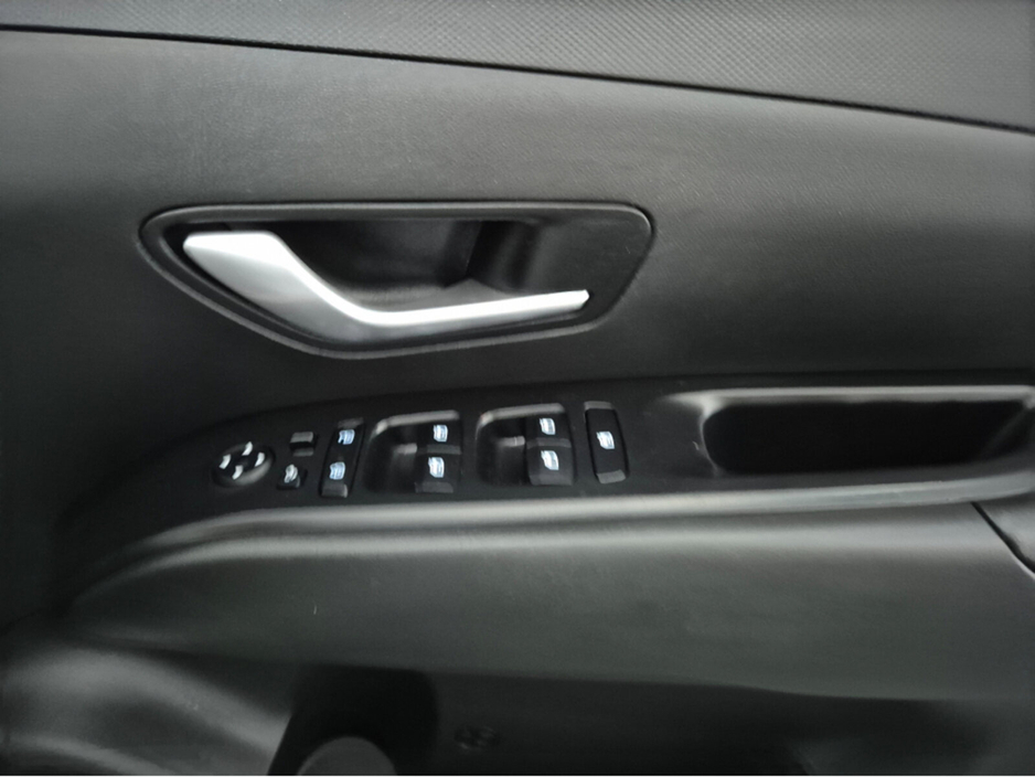 2022 Hyundai Tucson - image 17