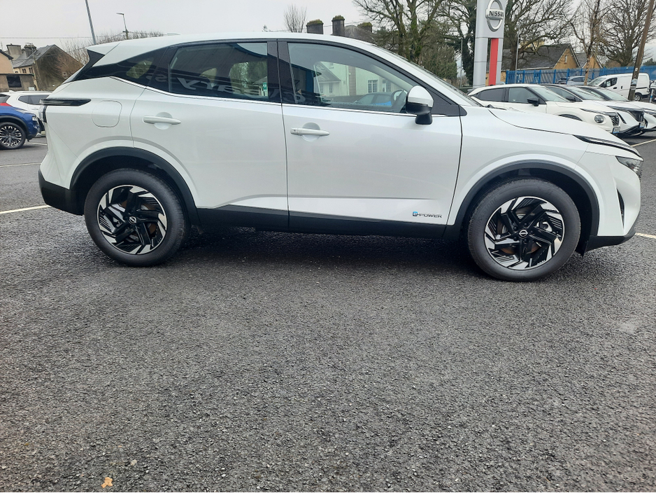2026 Nissan Qashqai E-POWER SV + WARM PACK