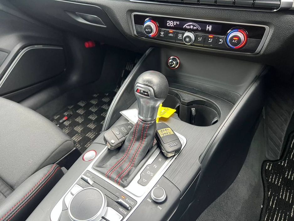 2015 Audi S3 - image 11