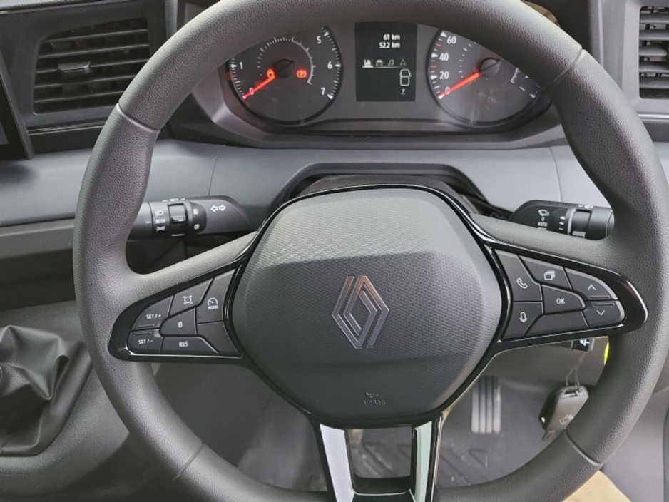 2026 Renault Master - image 5