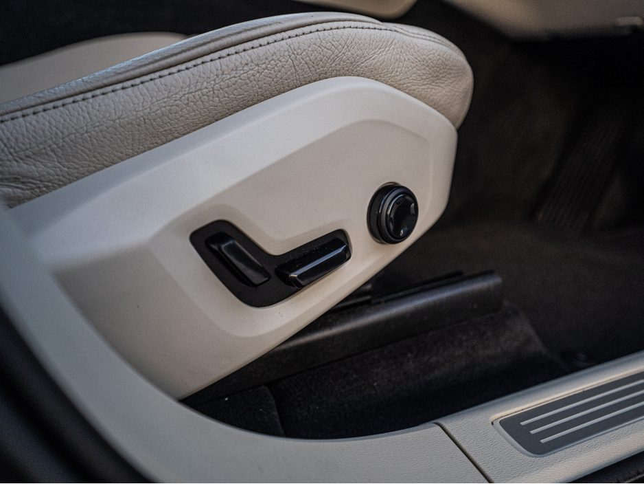 2017 Volvo XC60 172 Volvo XC60 4WD Auto/High spec/1yr warranty €26,888