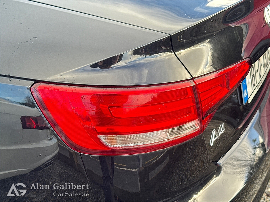 2018 Audi A4 - image 18