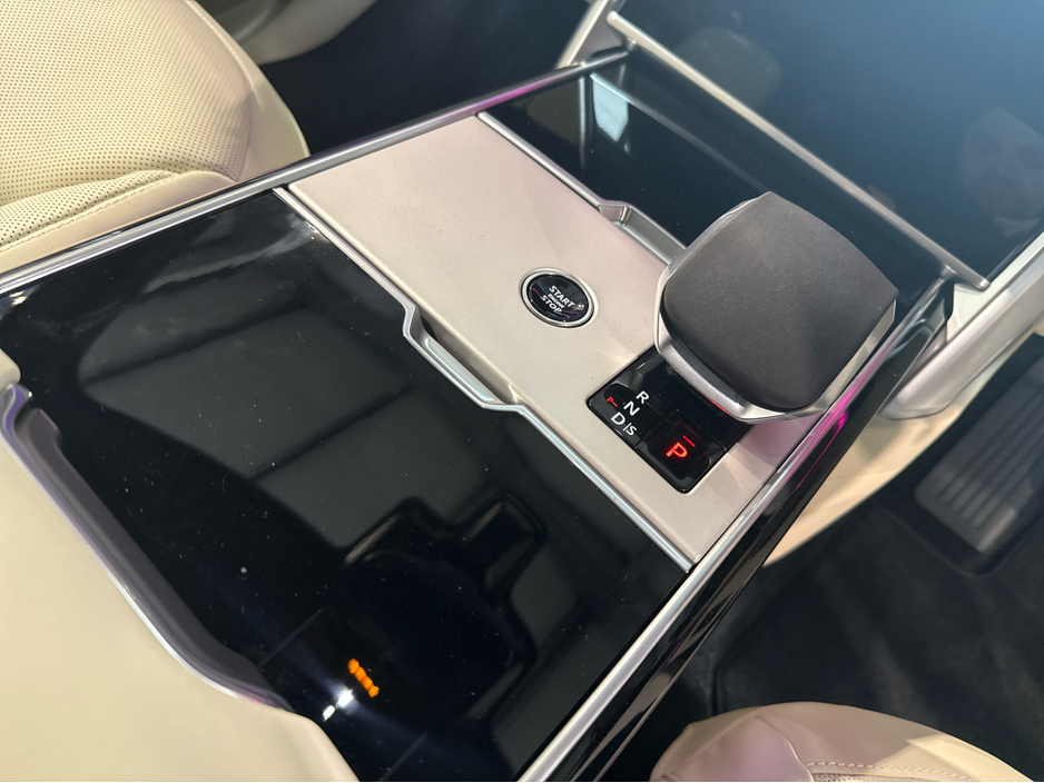 2026 Land Rover Range Rover - image 26