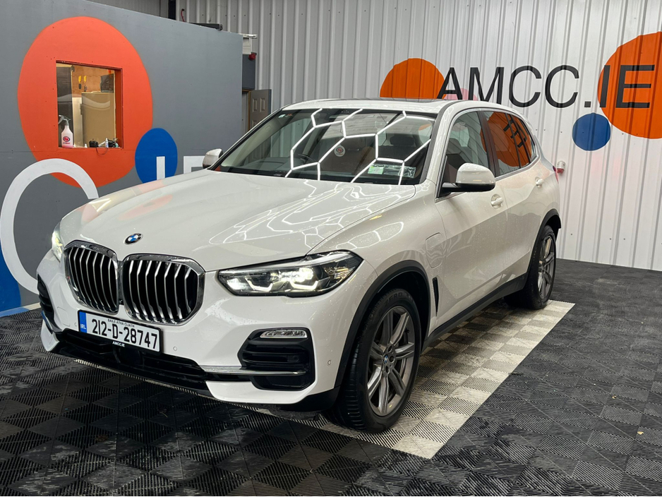 2021 BMW X5 €52950 2021 BMW X5 xDRIVE 45E -PANORAMIC ELECTRIC ROOF - HEATED ELECTRIC MEMORY SEATS - CRUISE CONTROL - REVERSE CAMERA - SPLIT ELECTRIC TAILGATE - REAR SUNBLINDS - REVERSE CAMERA €52,950