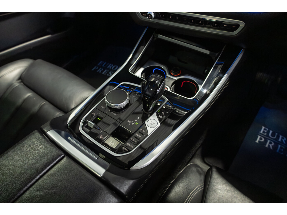 2021 BMW X5 - image 19