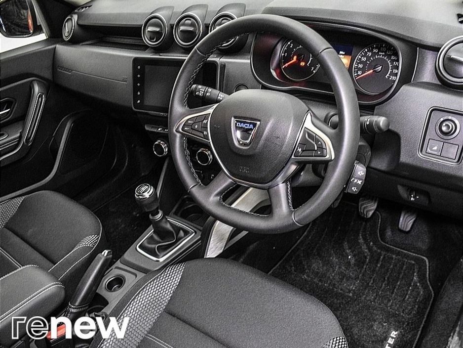 2022 Dacia Duster DUSTER PRESTIGE BLUE DCI 115 4 €18,060