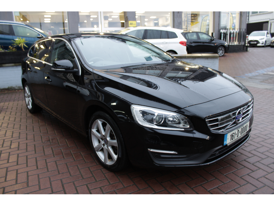 2016 Volvo V60 2.0D4 SE LUXURY EDITION  5DR ESTATE AUTOMATIC // HUGE SPEC // 122,000KM'S /IMMACUALTE CONDITION // BUY WITH CONFIDENCE AA AND SIMI APPROVED DEALER 2025 // FINANCE ARRANGED // ALL TRADE INS WELCOME // €15,950