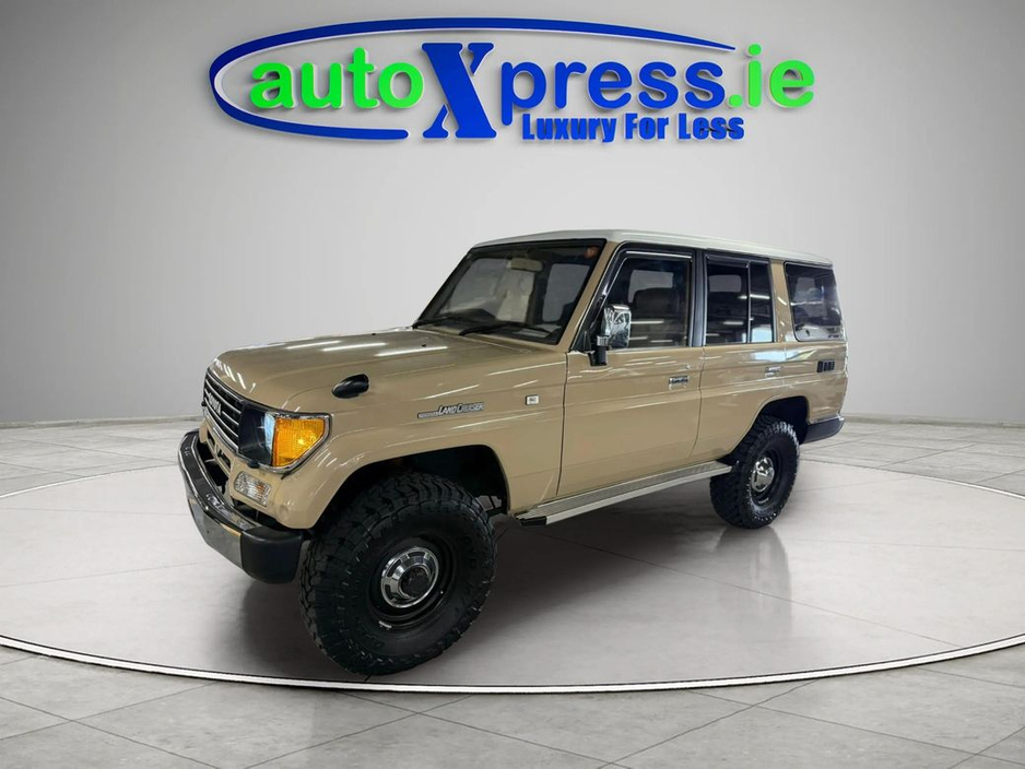 1994 Toyota Landcruiser - image 5