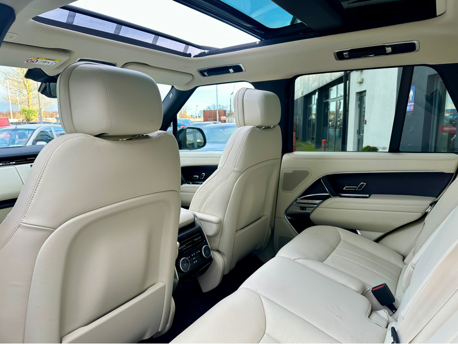 2025 Land Rover Range Rover ++SOLD++ ++V HIGH SPEC++ 3.0 P460E HSE Panoramic Sunroof