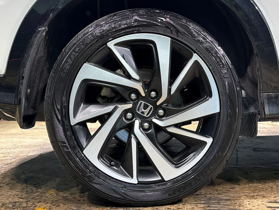 2019 Honda Vezel - image 10