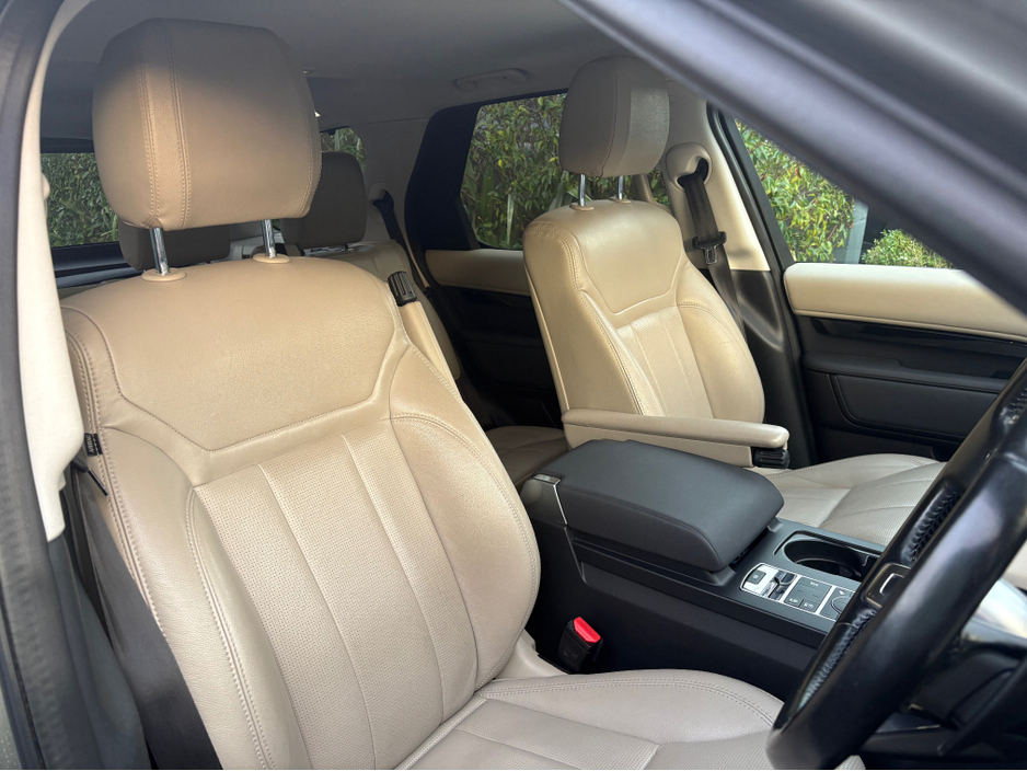 2018 Land Rover Discovery 2.0 TD4 SE 180PS €25,950