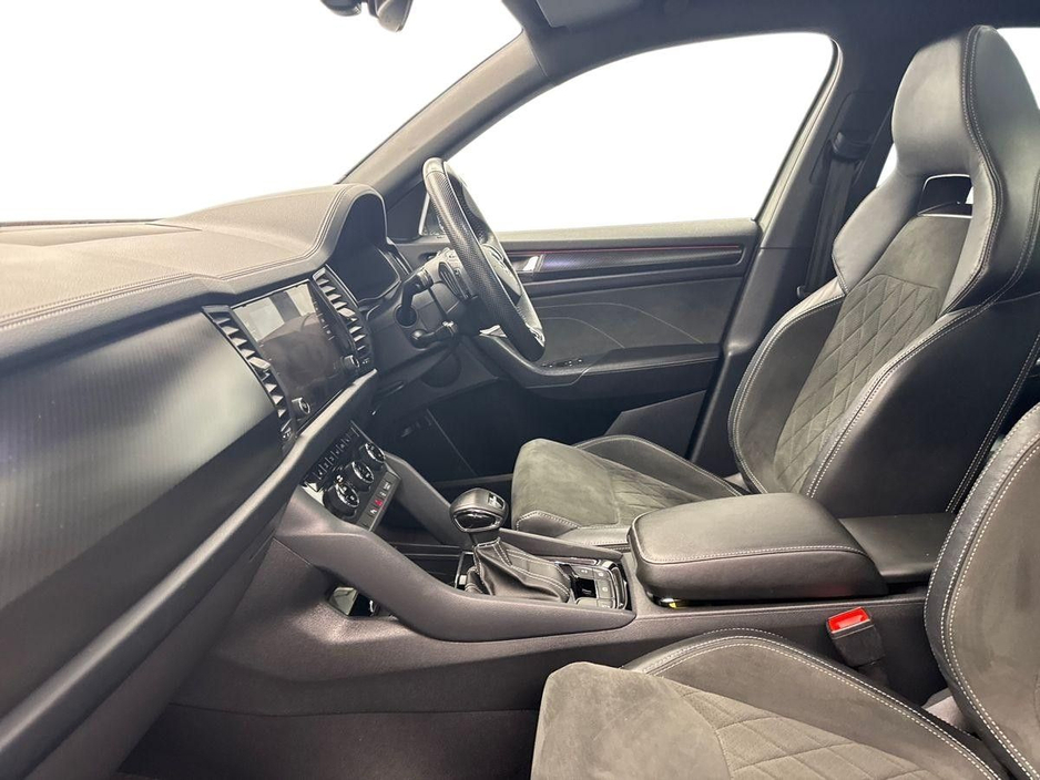 2023 Skoda Kodiaq - image 2