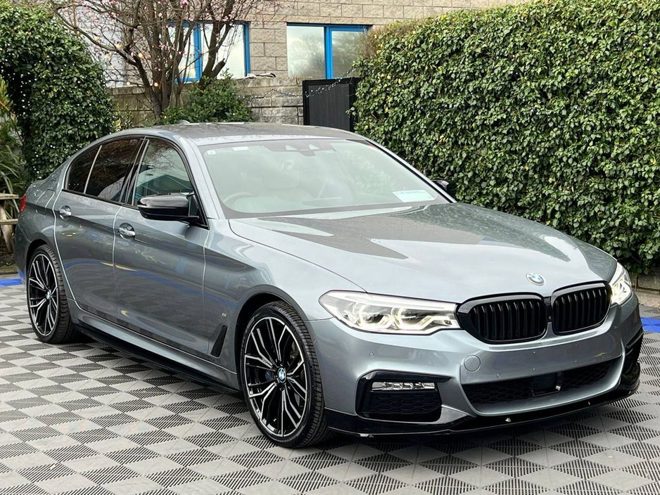 2017 BMW 5 Series - image 16