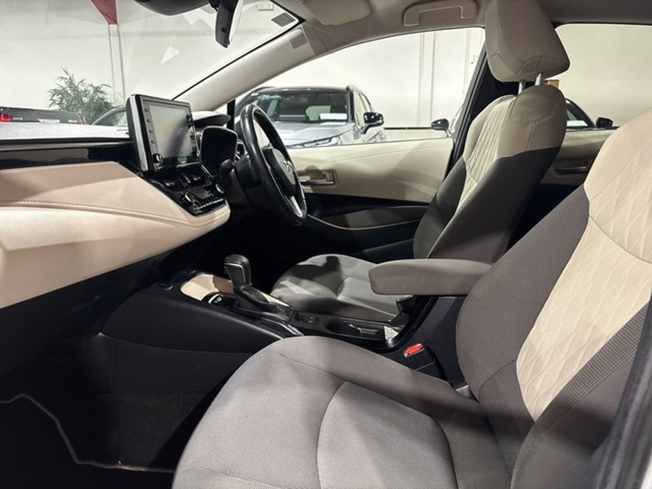 2021 Toyota Corolla HYBRID LUNA SPORT 4DR AUTO €22,950