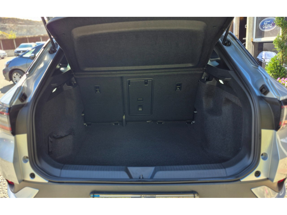 2023 Volkswagen ID.4 - image 13