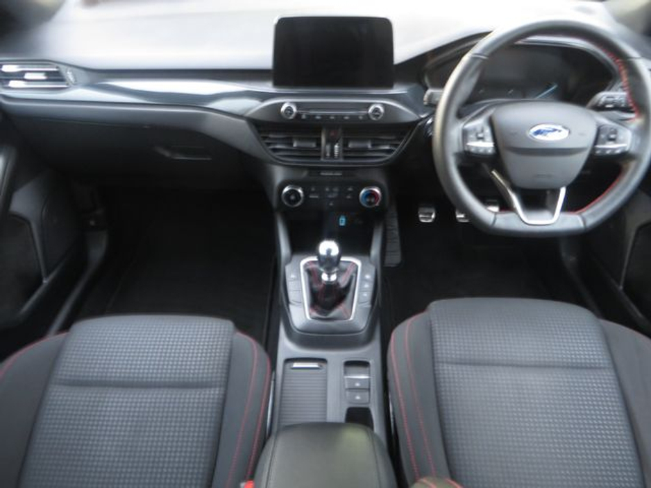 2020 Ford Focus - image 16