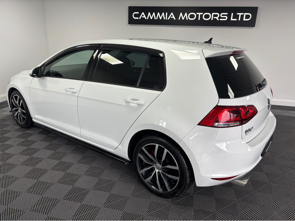 2014 Volkswagen Golf *VOLKSWAGEN GOLF* *DSG* *BT AUDIO* *AUTO LIGHTS* *REVERSE CAMERA* *AUTO HOLD* *NAV* *TRADE INS WELCOME* €13,950