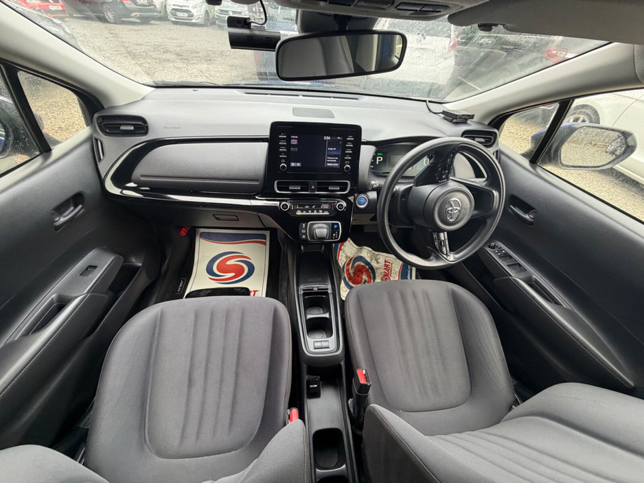 2022 Toyota Aqua - image 11