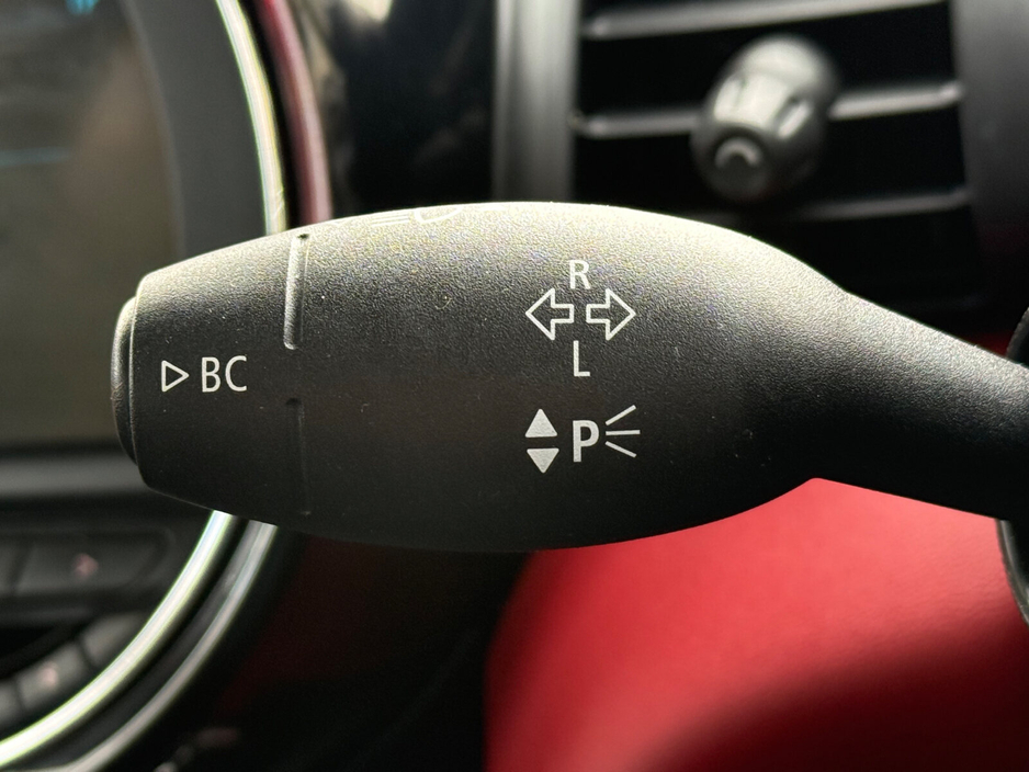 2018 MINI Hatch - image 26