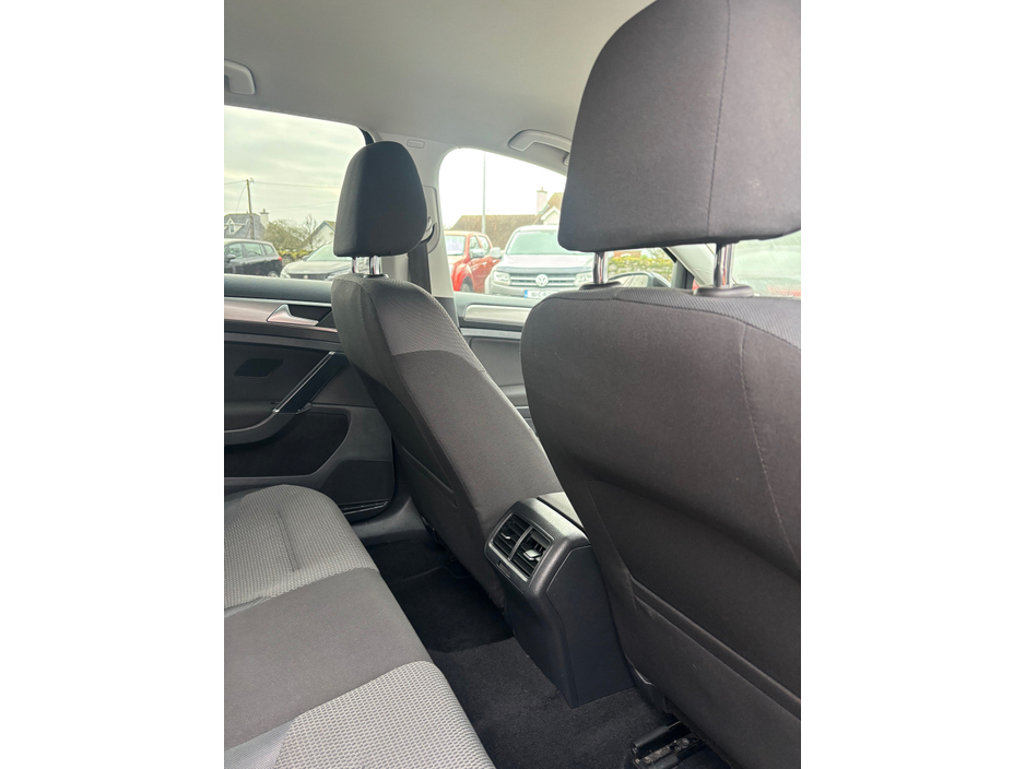 2014 Volkswagen Golf 1.6 TDI SE BLUEMOTION 105PS 5DR €8,250