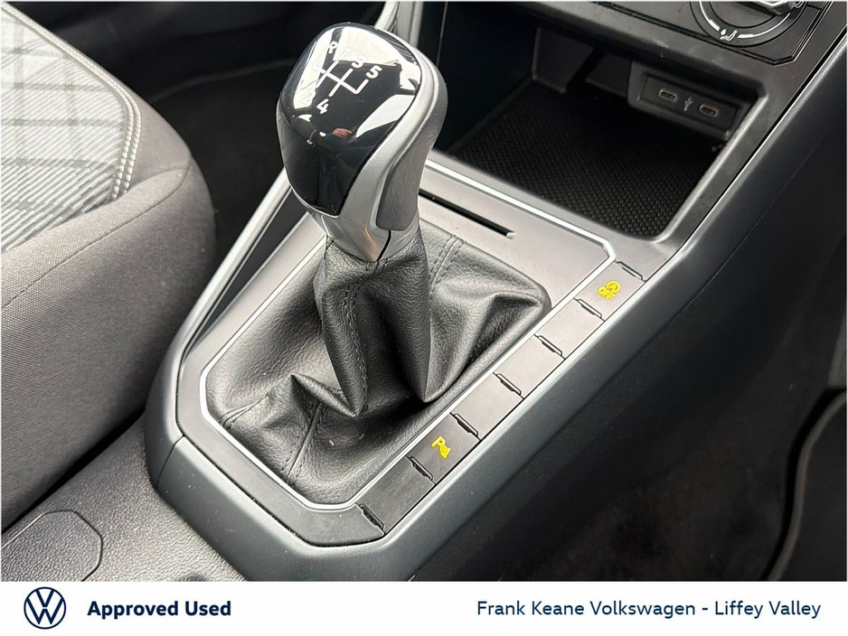 2023 Volkswagen Polo - image 22