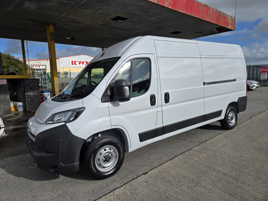 2026 Opel Movano  €29,950