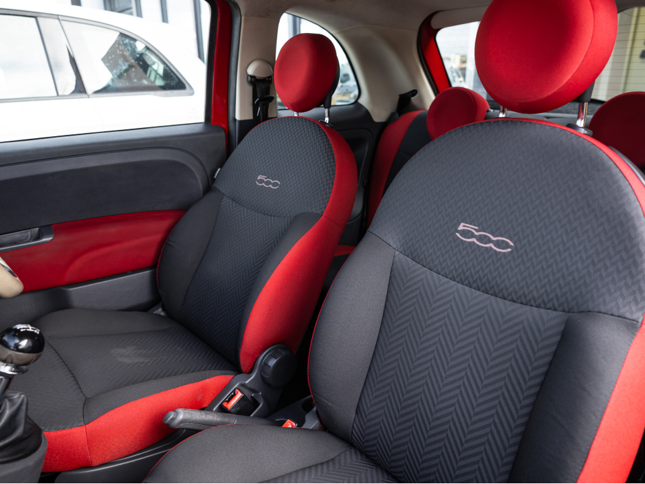 2016 Fiat 500 - image 19