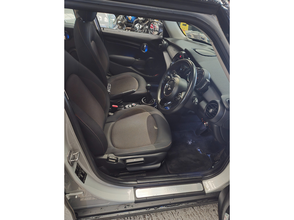 2018 MINI Hatch XS52 4DR COOPER// STUNNING CAR IRSIH CAR FROM NEW FULL MAIN DEALER SERVICE HISTORY €14,950