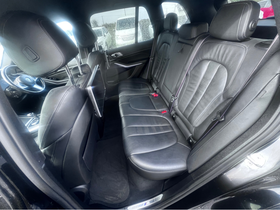 2021 BMW X5 2021 BMW X5 XDrive 45e M Sport Black Edition €49,950