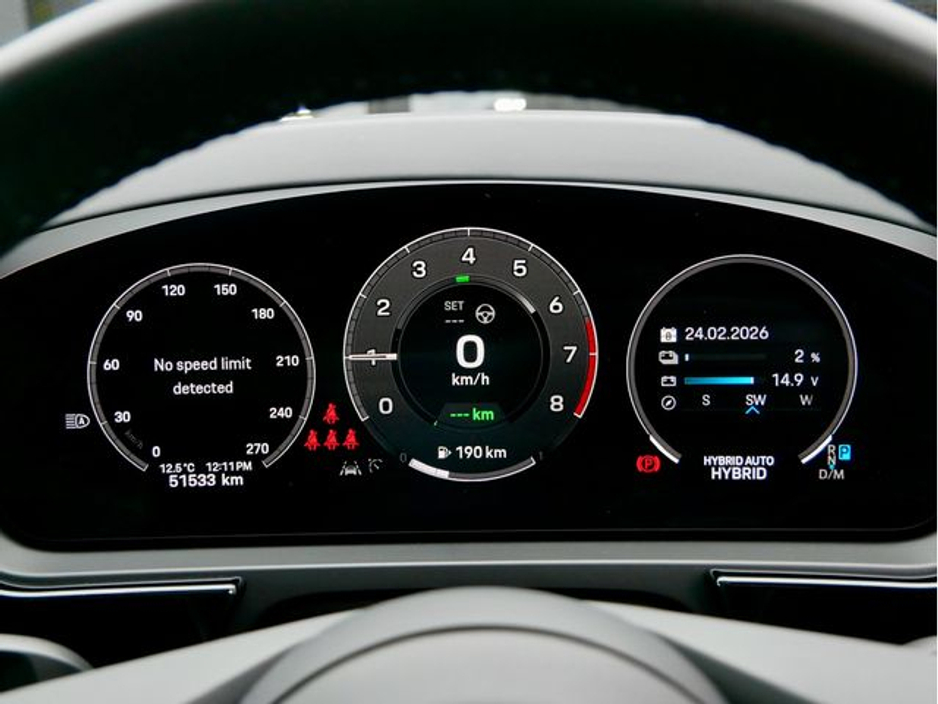 2024 Porsche Cayenne - image 25